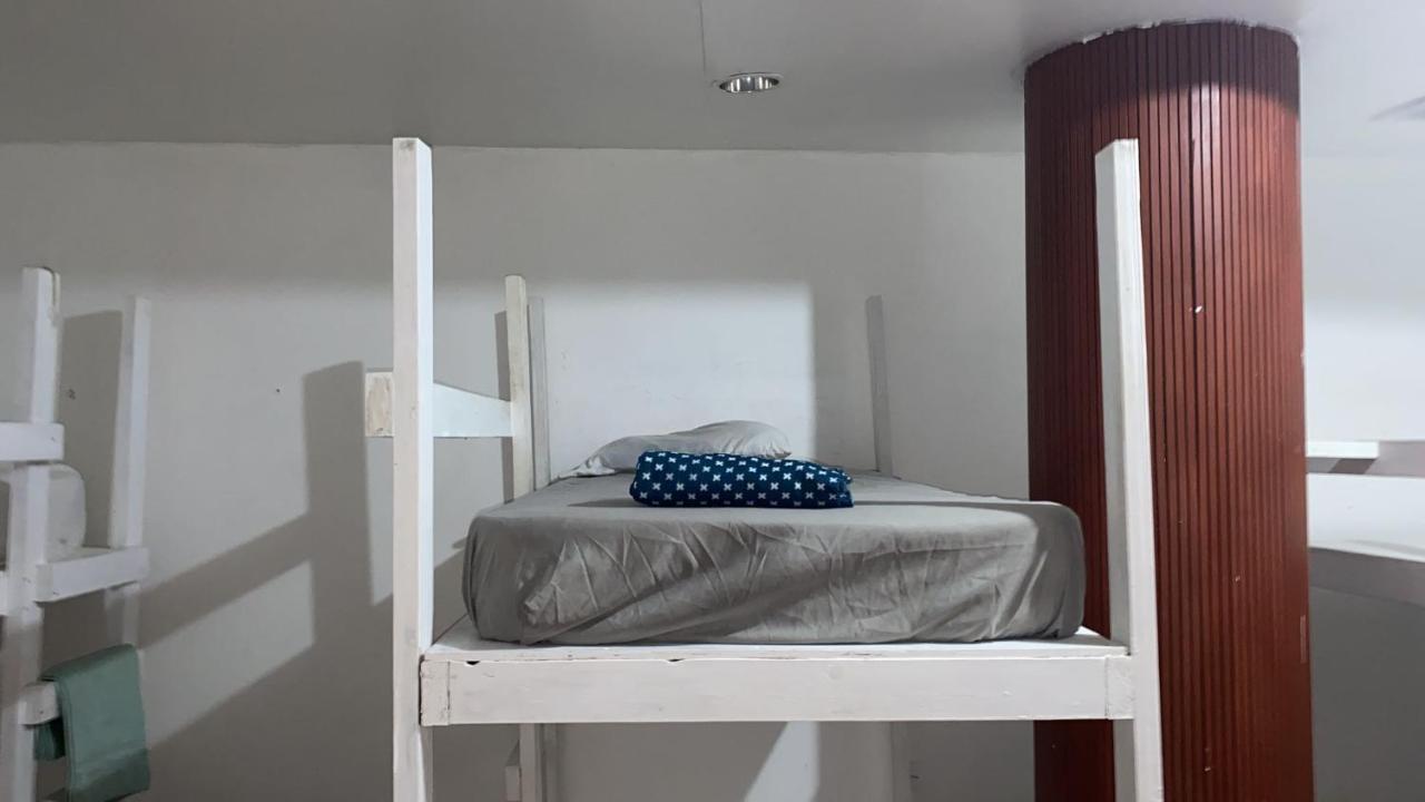 Beach Dorms Сан Хуан Екстериор снимка